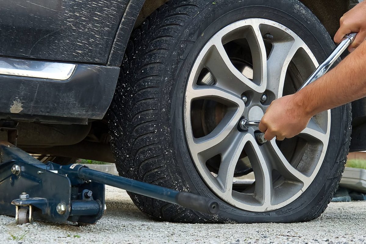 Mobile Tyre Service in Glenfield: A Simple Solution for Tyre Repairs and Replacements